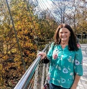 Meet your Posher, Nancy